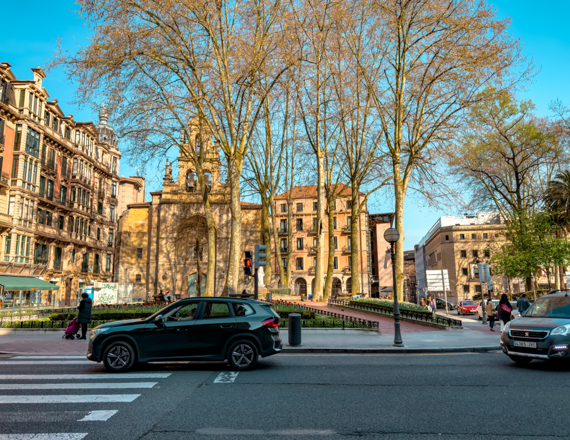 Bilbao Travel Guide (14).png